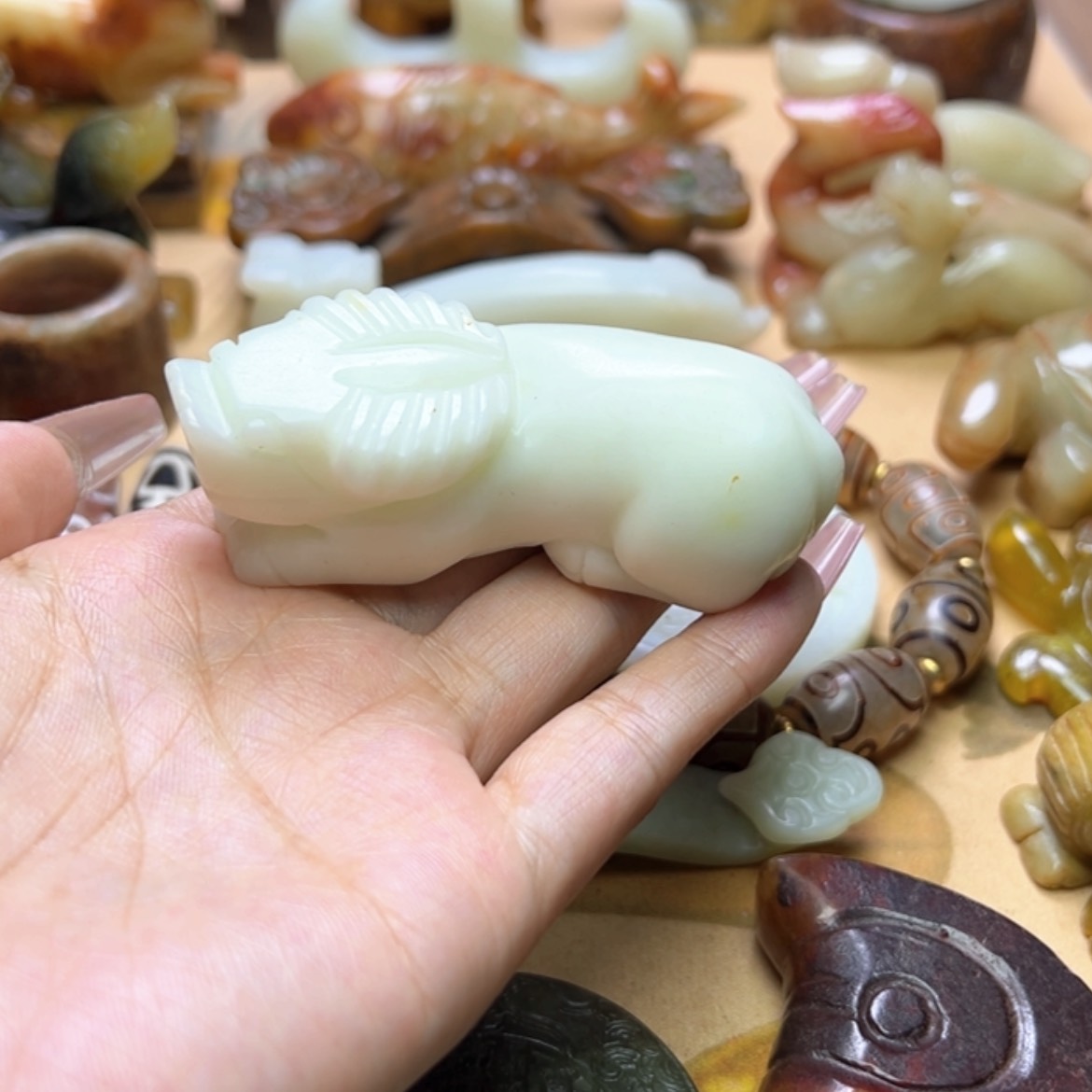 【闪购商品】蛇纹石玉颈饰未镶嵌