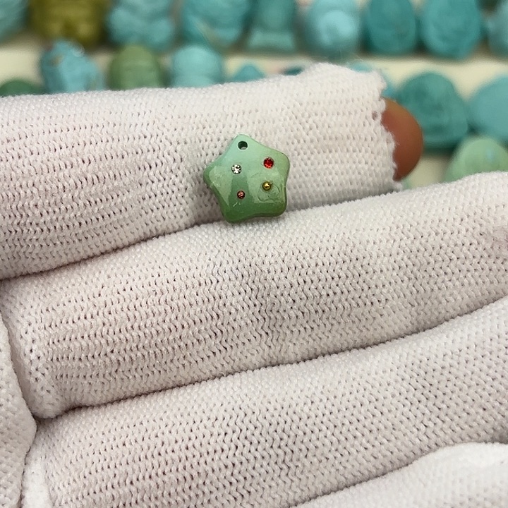 绿松石未镶嵌挂件