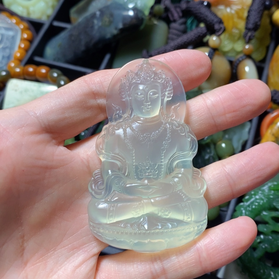 蛇纹石玉未镶嵌颈饰