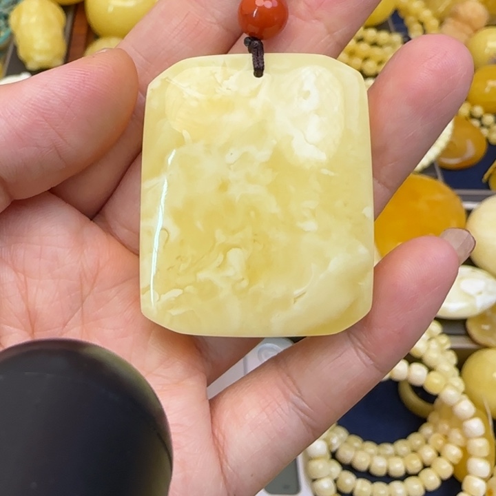 未镶嵌颈饰蜜蜡天然蜜蜡
