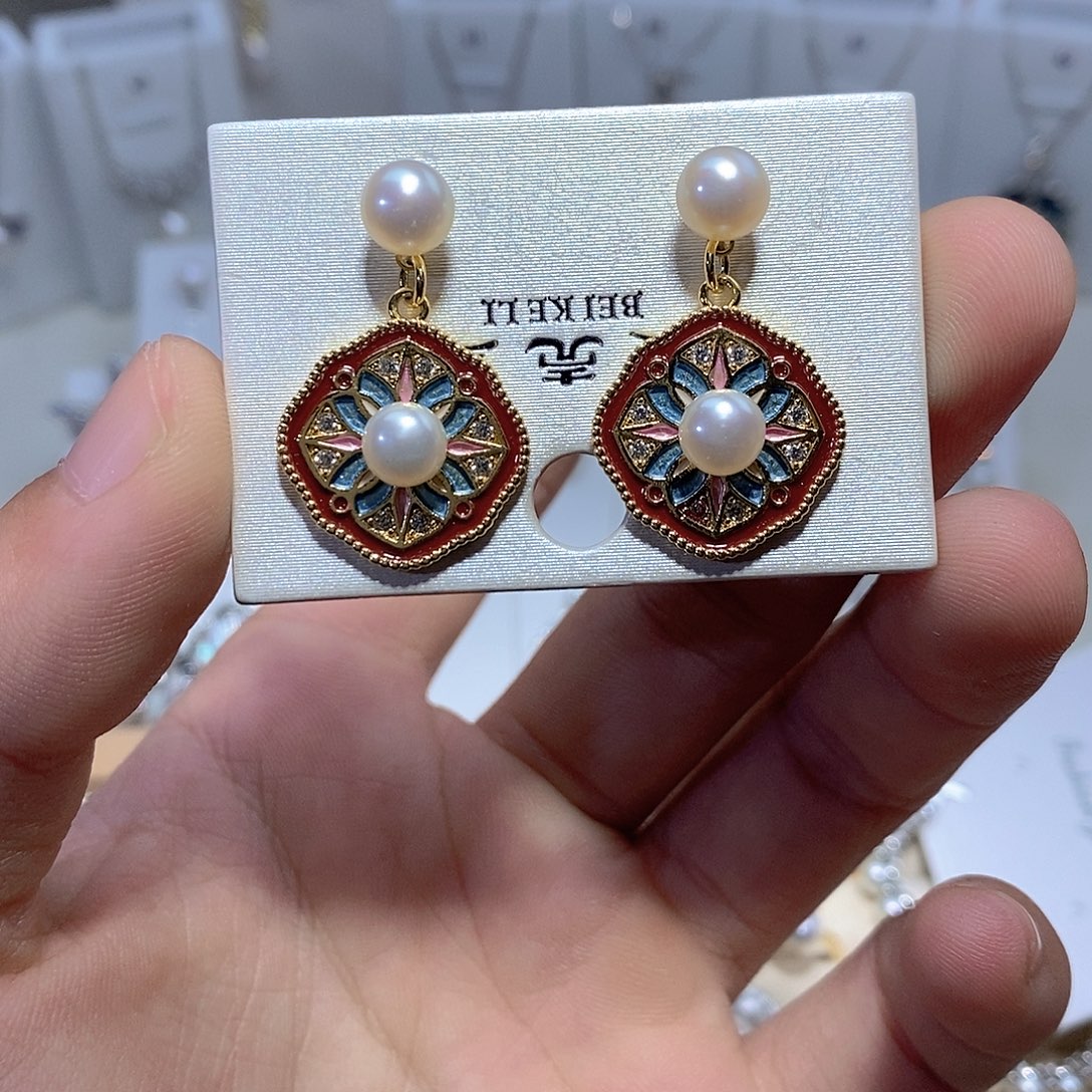 银S925镶嵌淡水珍珠耳饰