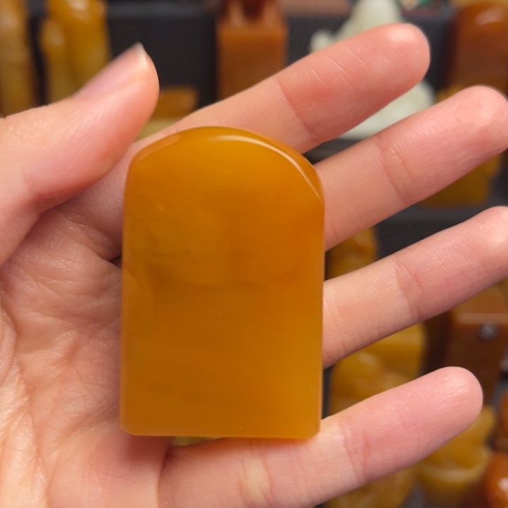 田黄石题材：工艺品