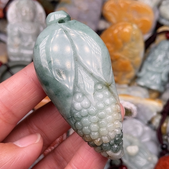 颈饰未镶嵌翡翠翡翠