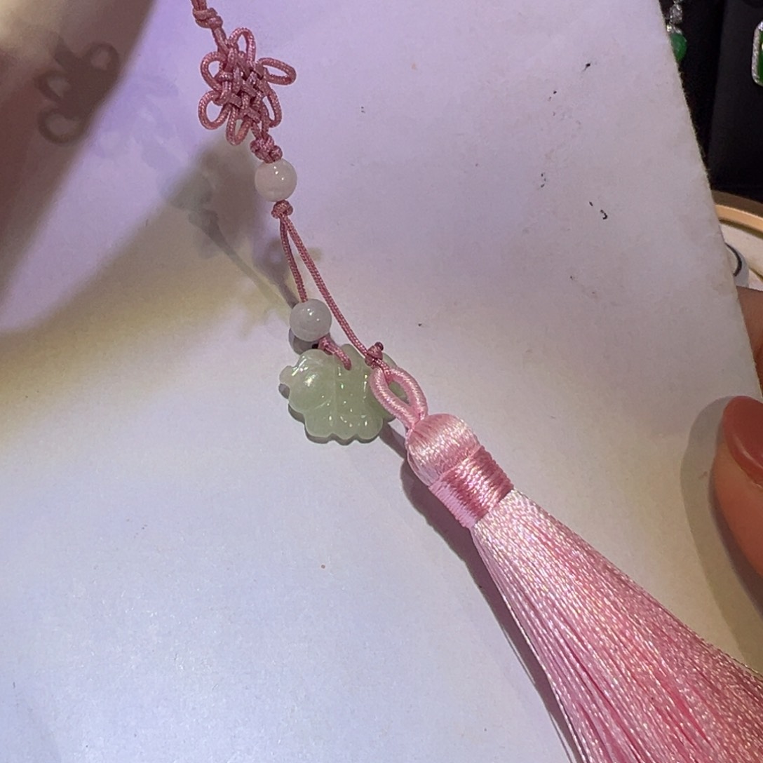 翡翠颈饰未镶嵌吊坠