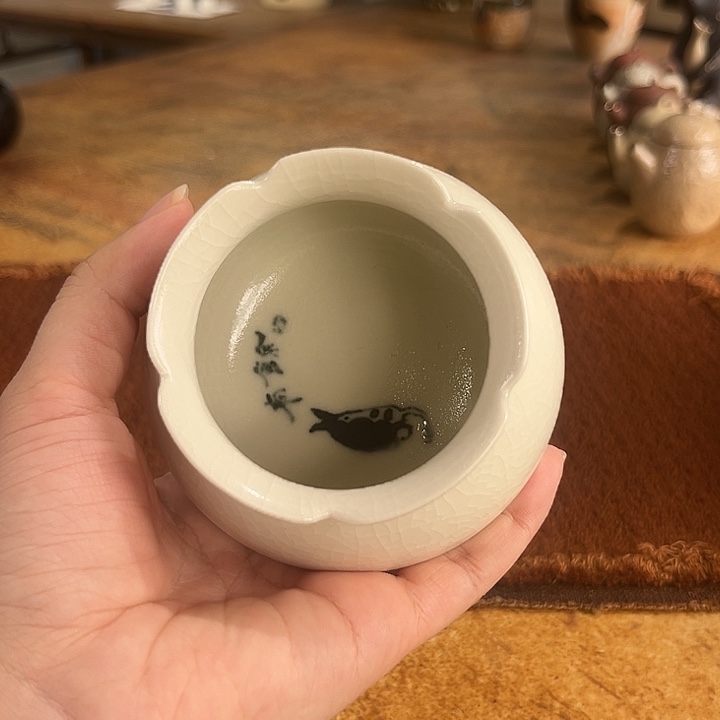 景德镇鱼和熊手工陶艺