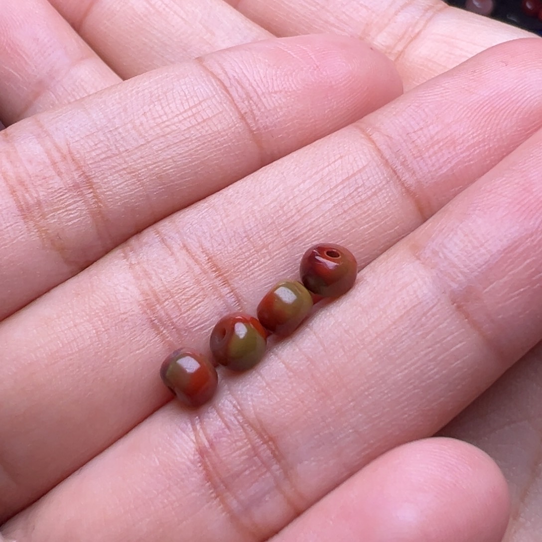 李***辰南红玛瑙未镶嵌珠宝奇石