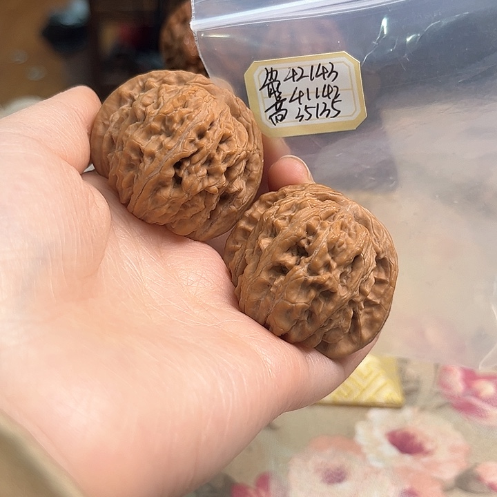 文玩核桃把件一代楼