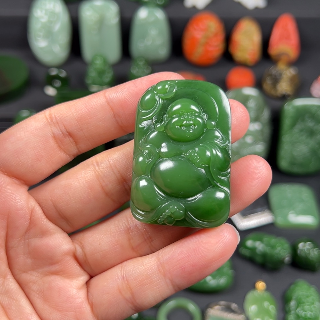 未镶嵌和田玉（碧玉）挂件