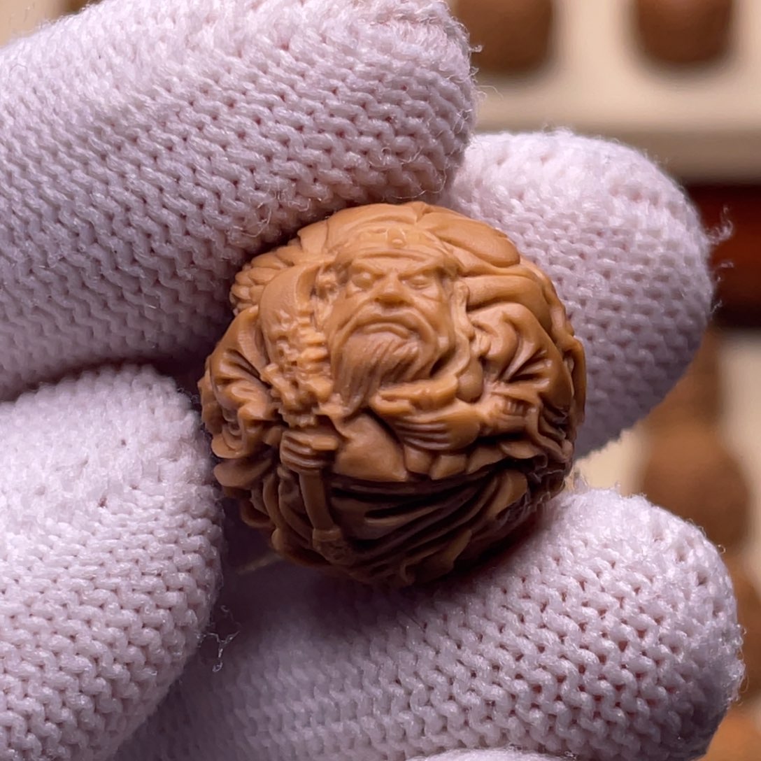 猴头核桃吊坠关公