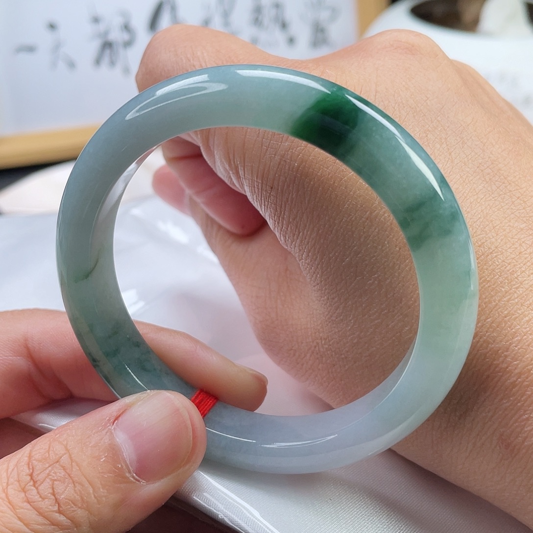翡翠未镶嵌手镯正圈16
