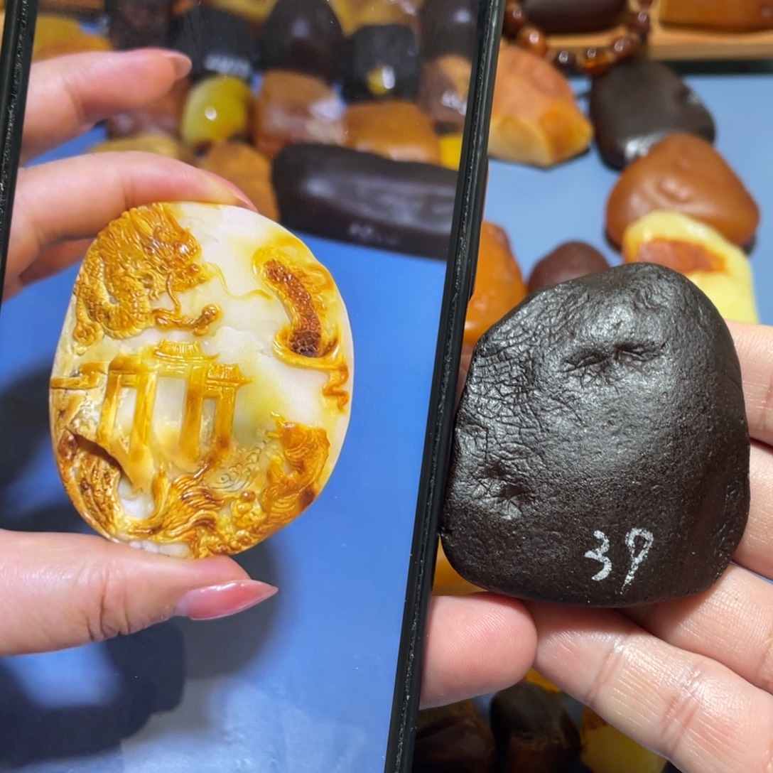 定制蜜蜡未镶嵌全皮，俏色雕刻鲤鱼跃龙门，山水等等