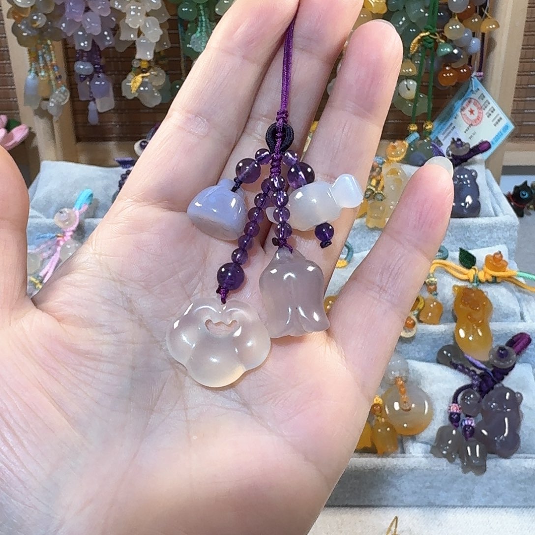 玛瑙/玉髓小吊坠未镶嵌