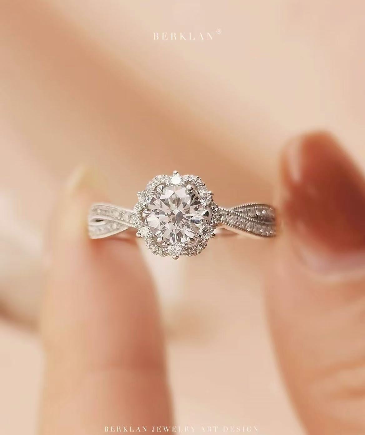 【南非之星】0.5CT 艾莎公主女戒