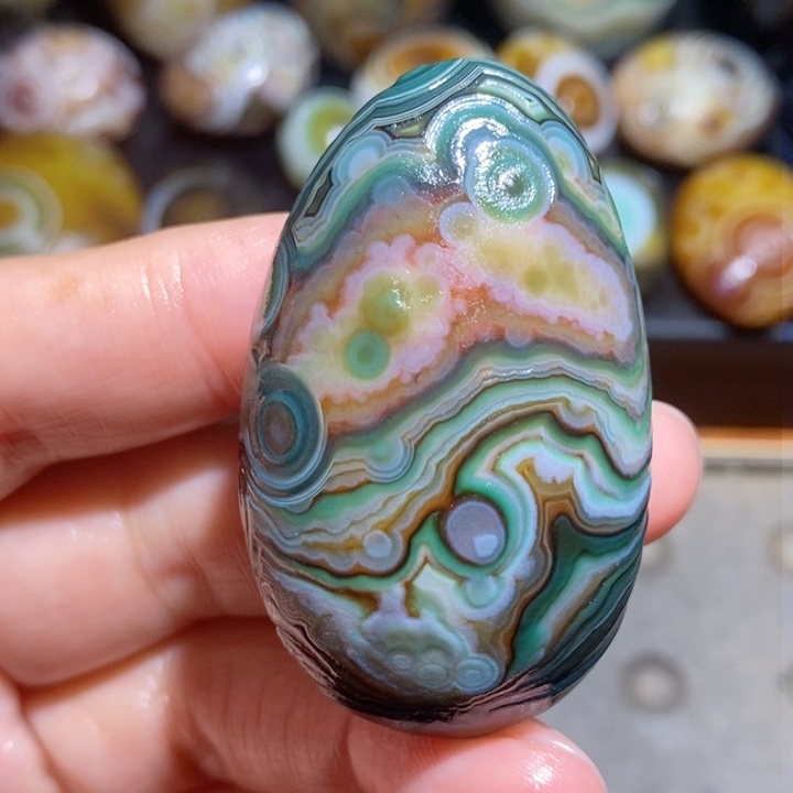 未镶嵌玛瑙/玉髓珠宝半成品3
