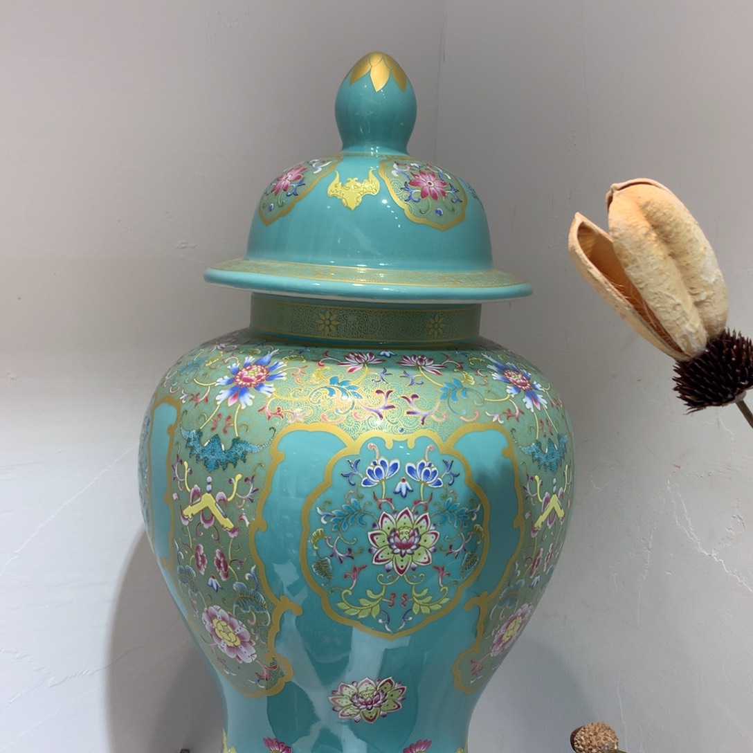 景德镇陶瓷花瓶摆