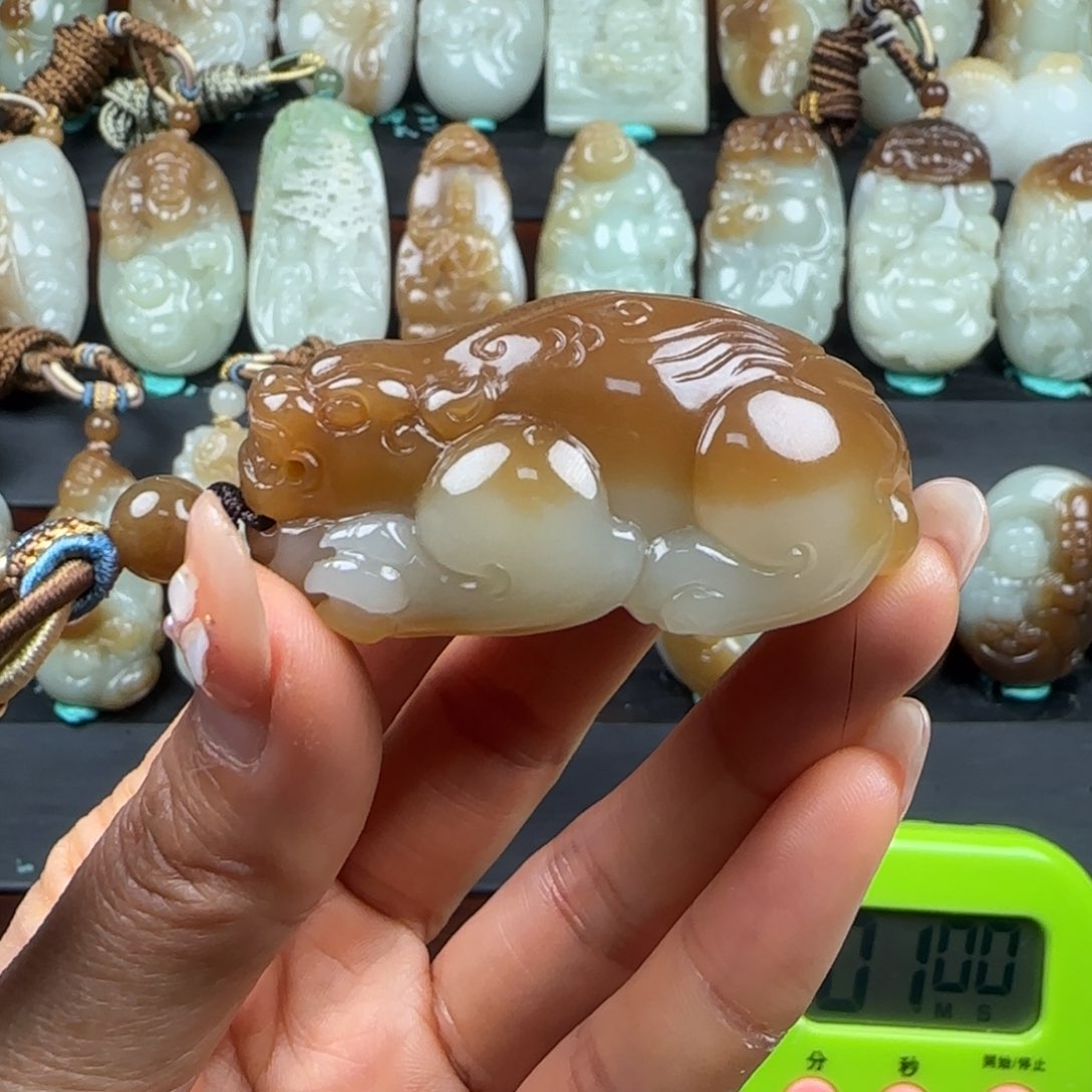 和田玉挂件未镶嵌不****鱼