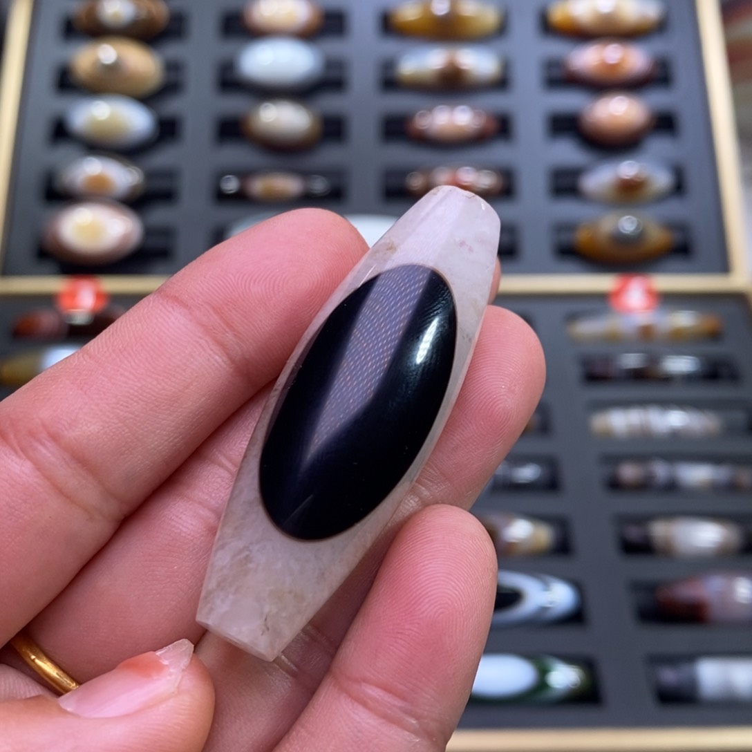 合金颈饰玛瑙/玉髓