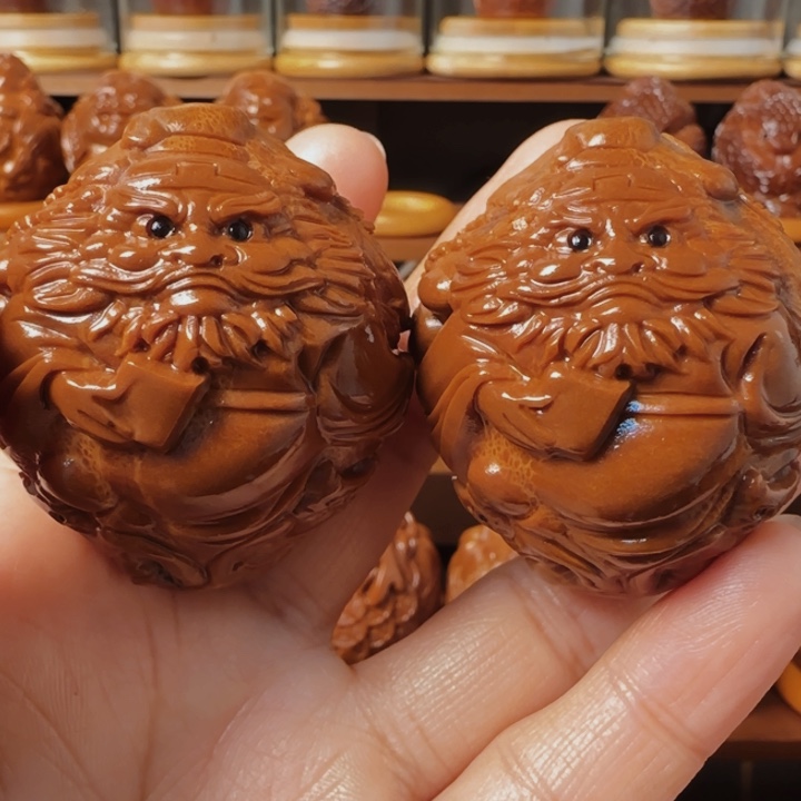 橄榄核把件静**雨钟馗手把件44