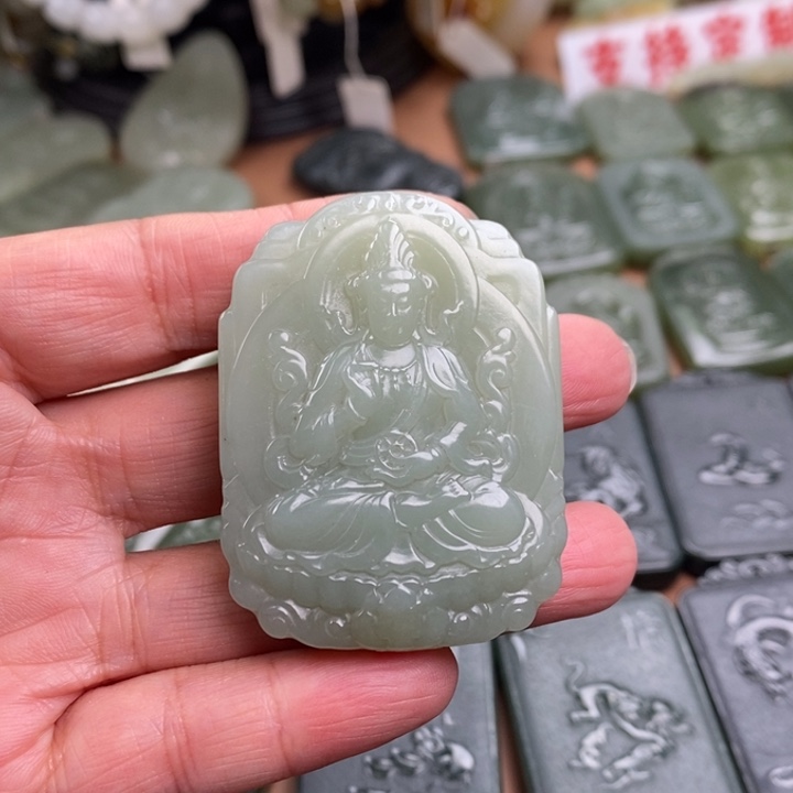和田玉未镶嵌颈饰