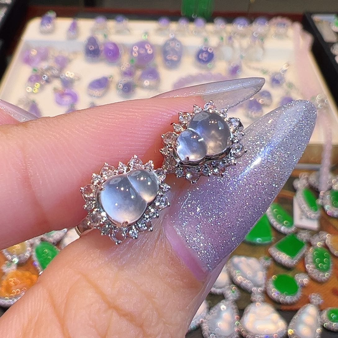 翡翠耳环18K金镶嵌翡翠