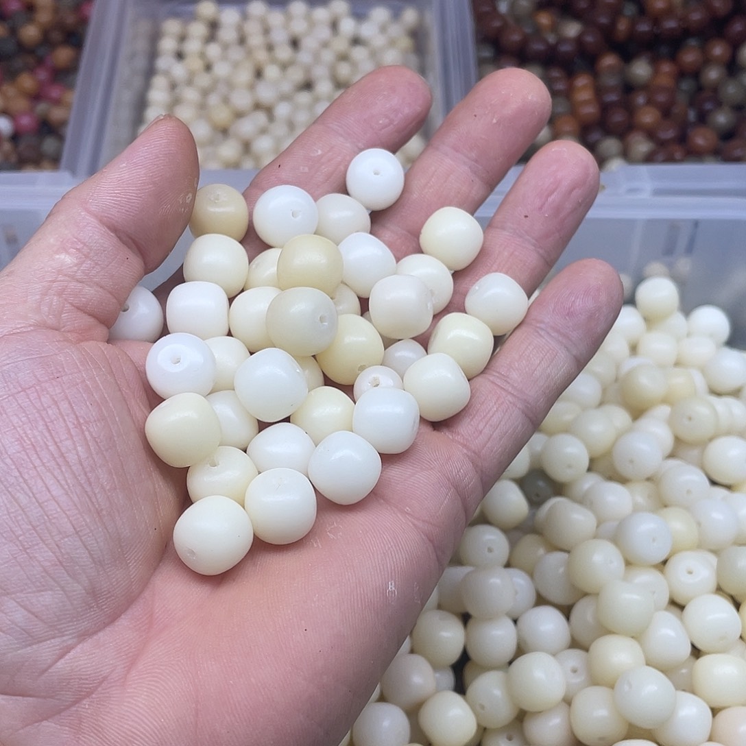 吊坠白玉菩提13奶黄桶50颗➕灯牌宠50颗