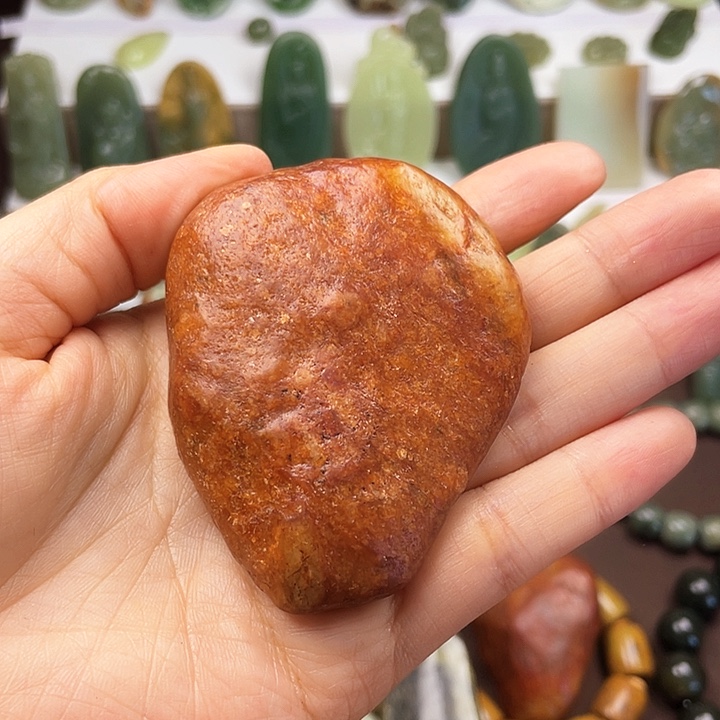 岫岩河磨玉（透闪石质玉）颈饰未镶嵌