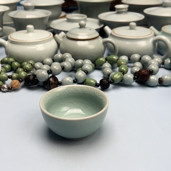 杯天青微蓝釉压手杯原矿原釉下产地