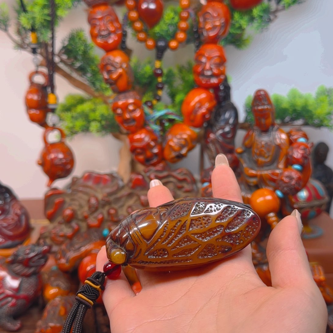 琥珀裸石未镶嵌手把