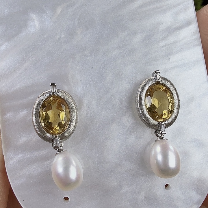 纯银黄水珍珠耳坠