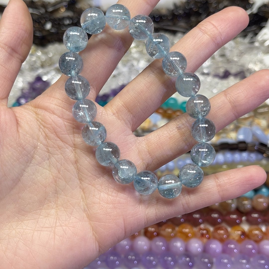 么***哒颈饰水晶未镶嵌蓝托帕