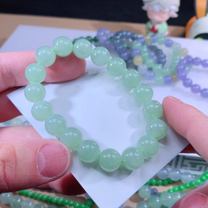 翡翠手链未镶嵌翡翠