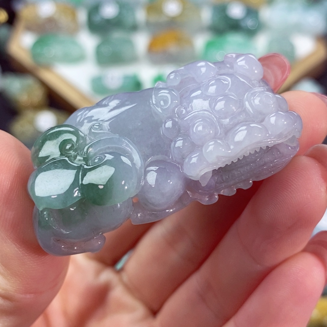 翡翠颈饰未镶嵌天然