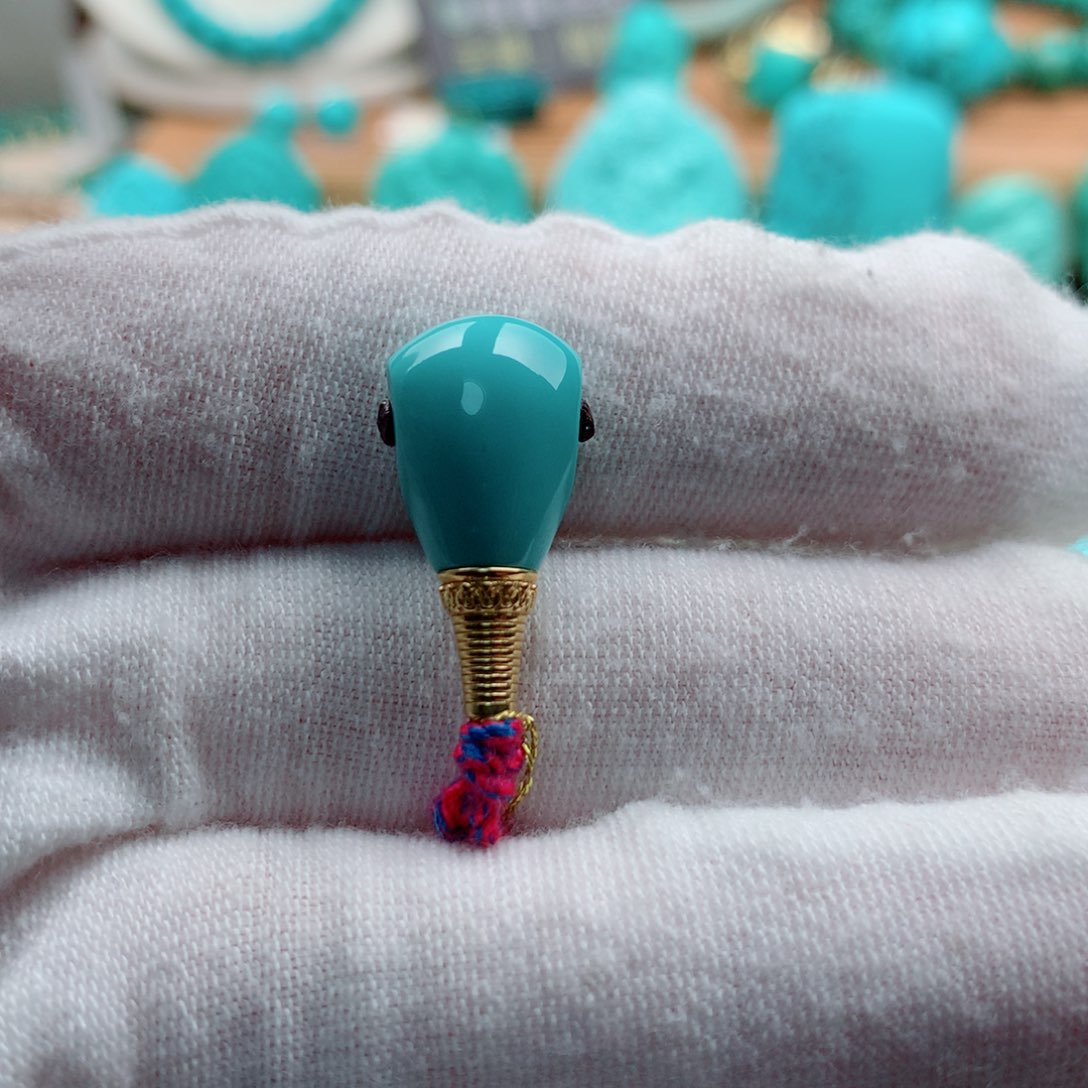 绿松石颈饰18K金镶嵌