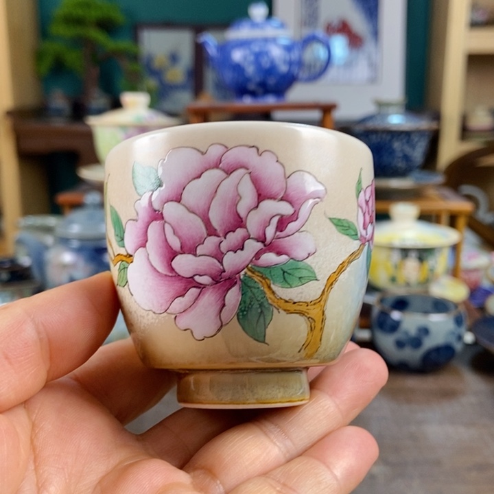 瓷片手工制作工艺精湛等特点为