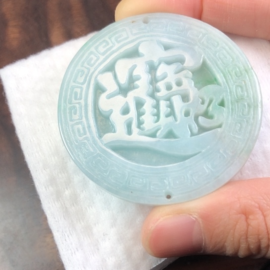 翡翠未镶嵌颈饰缅甸A货，每天下午1点半开播