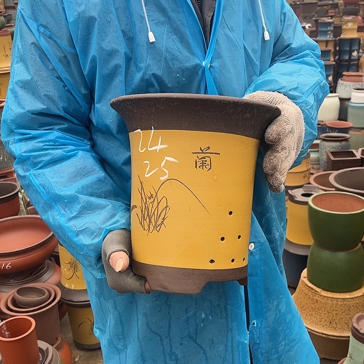 紫砂紫砂花盆和小