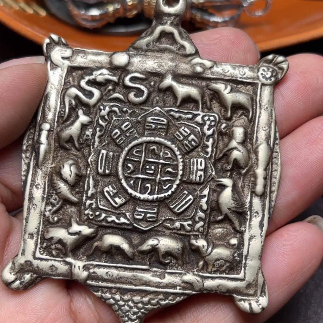 W****m铜星月菩提吊坠项链