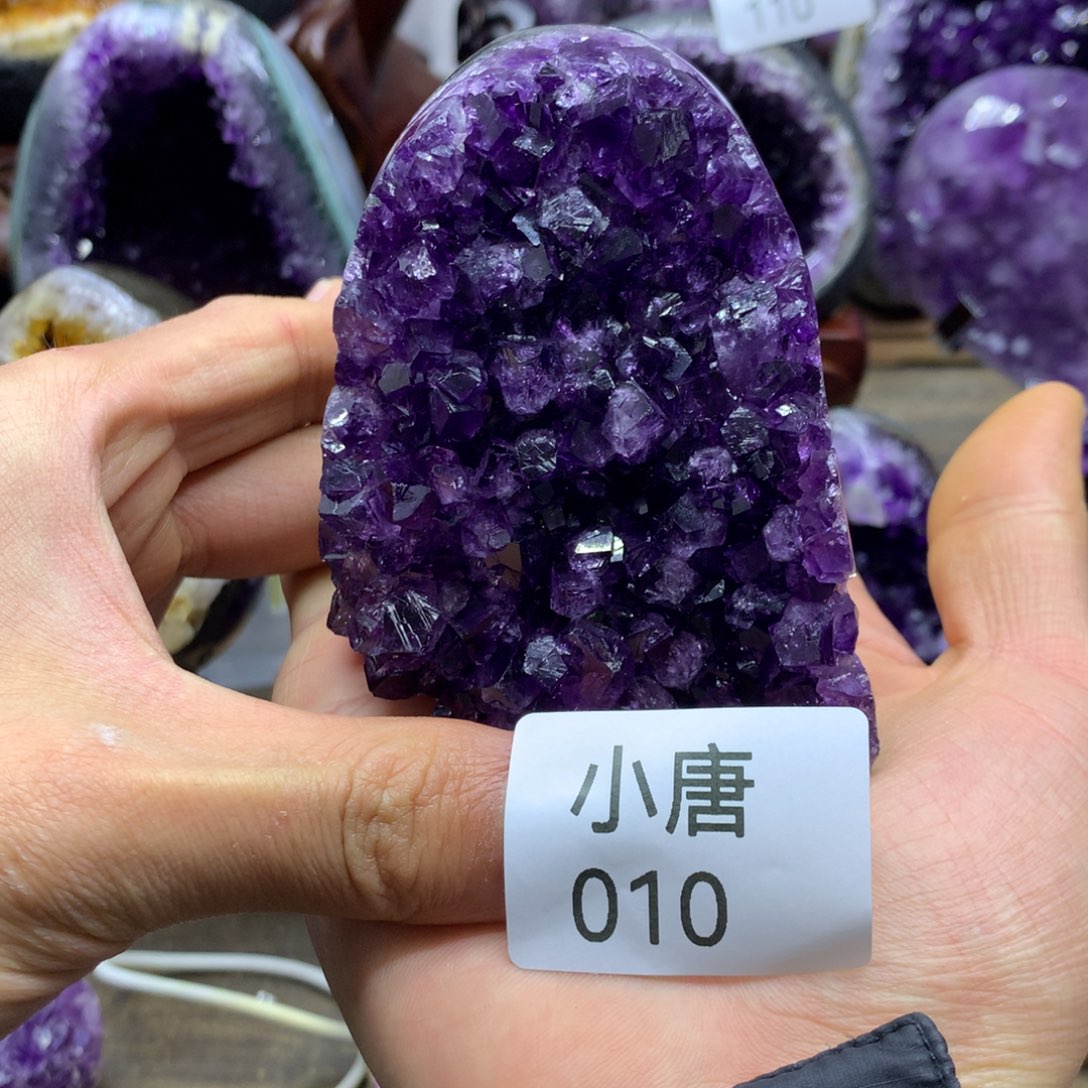 紫晶大型摆件（非配饰）未镶嵌
