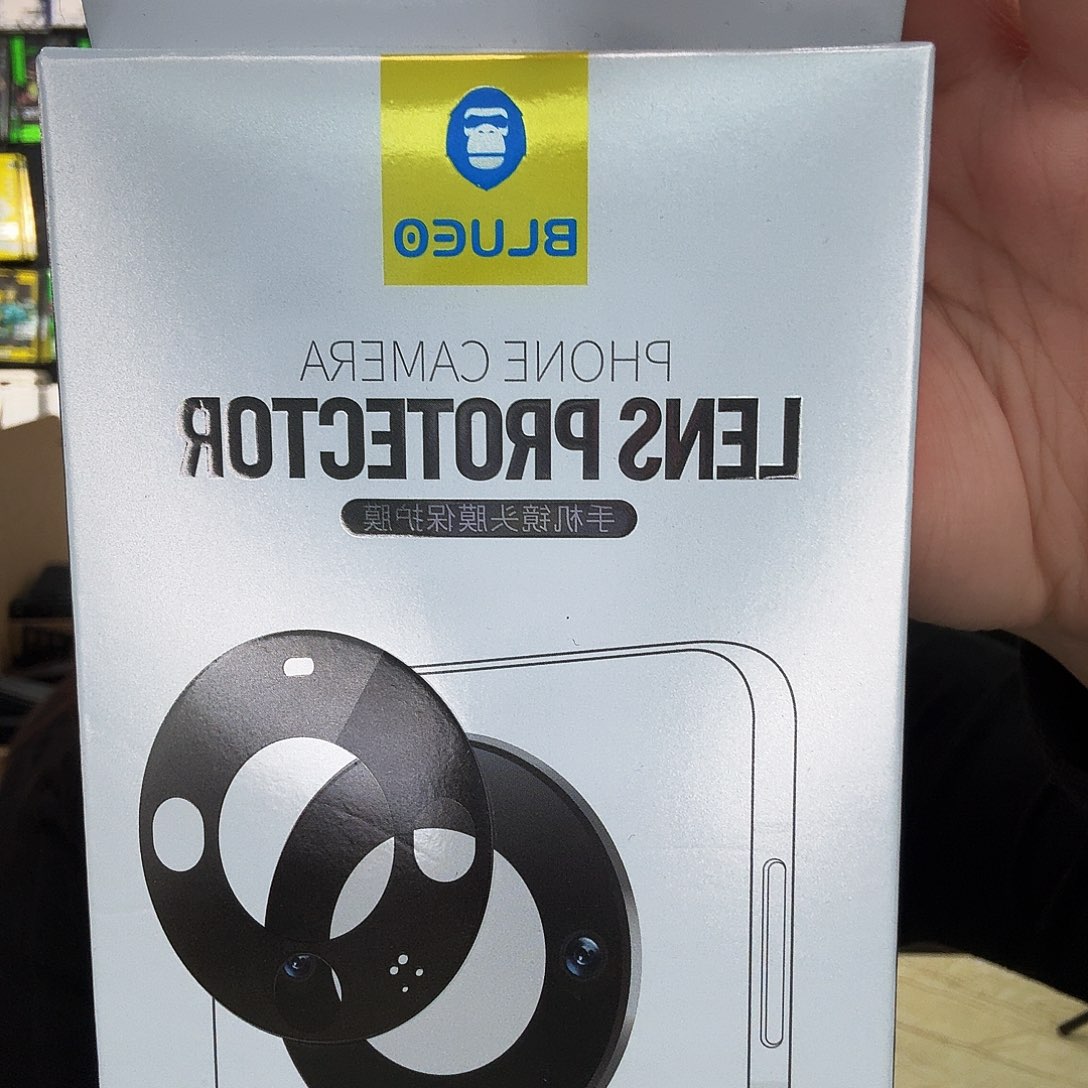 蓝星23u镜头膜黑色。