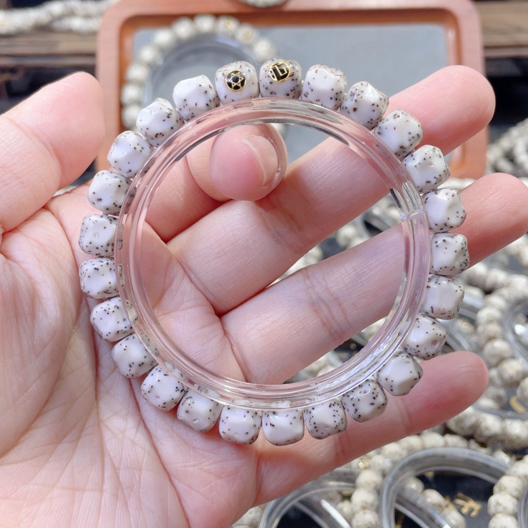 星月菩提手串大留白无相