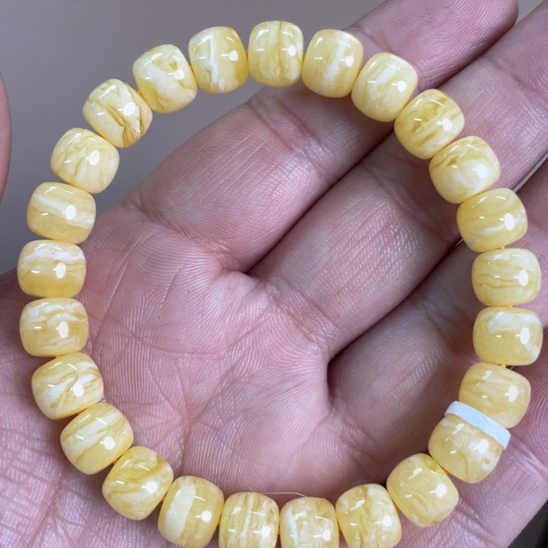 蜜蜡裸石未镶嵌0310000000