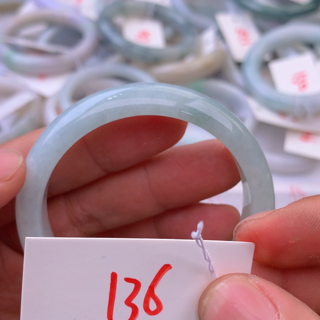 翡翠手镯未镶嵌155669888888888