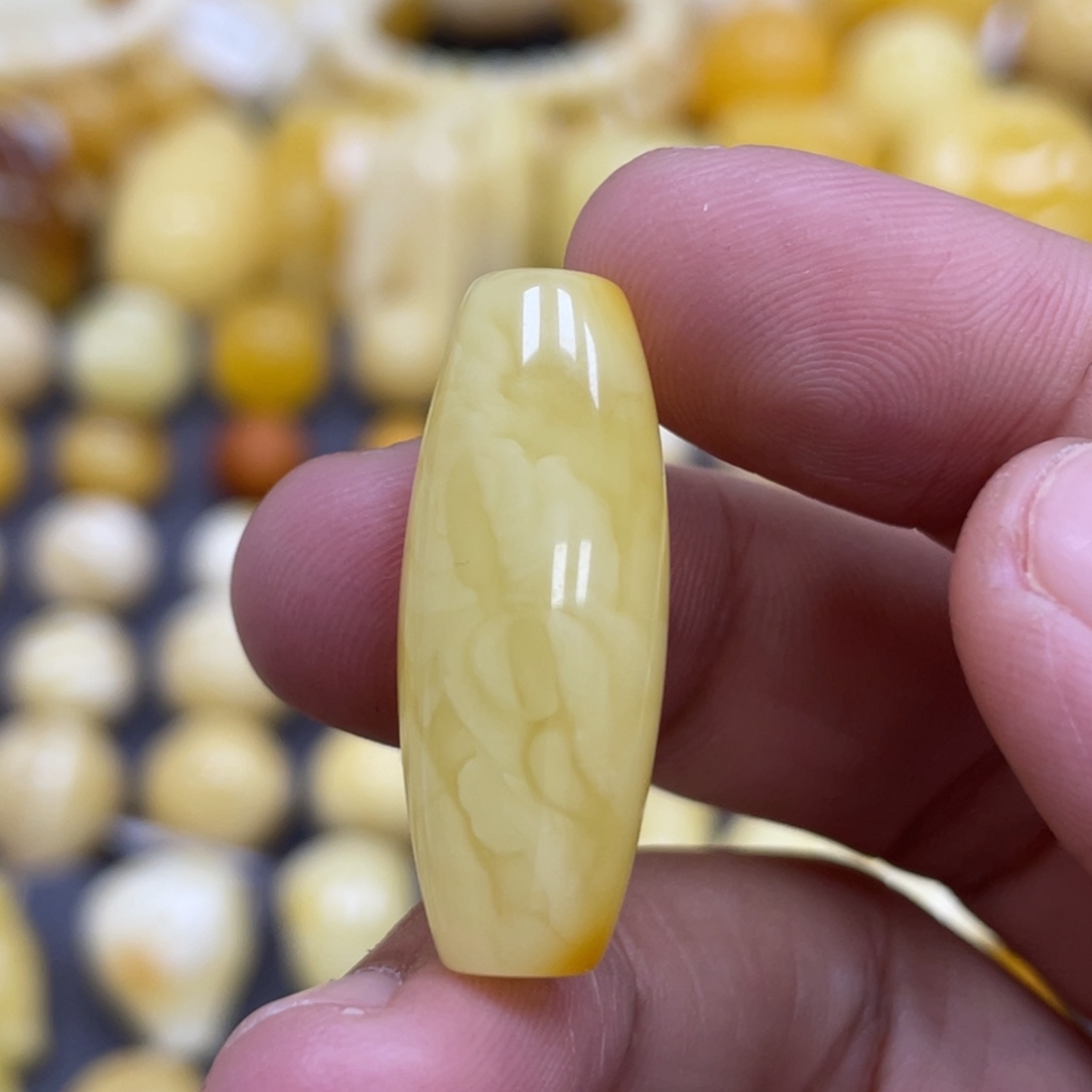 蜜蜡未镶嵌裸石11*29.8mm