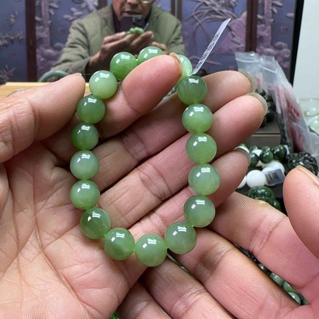 和田玉未镶嵌珠宝奇石