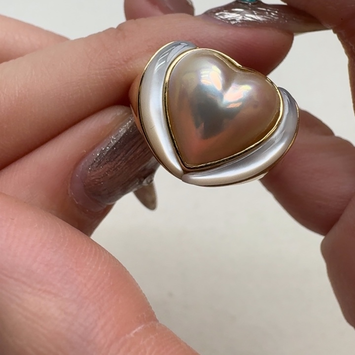 拼合珍珠（马贝珠）戒圈18K金镶嵌?