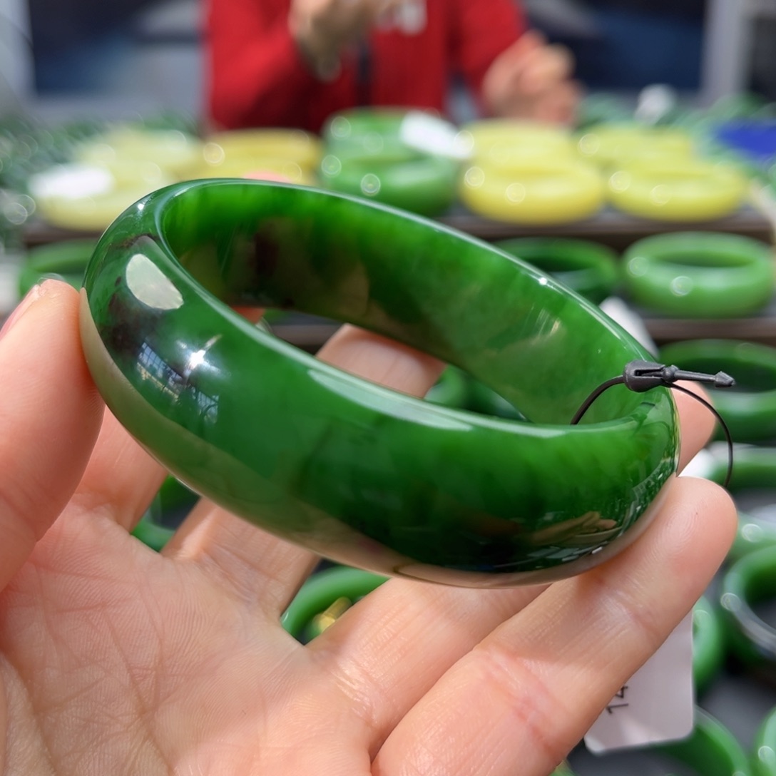 和田玉（碧玉）手镯未镶嵌