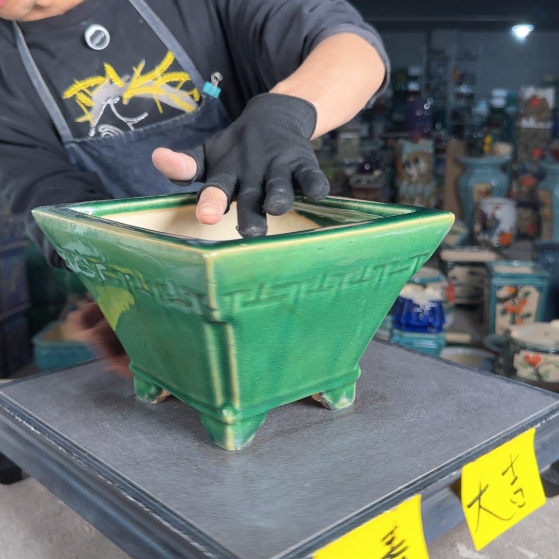 一风堂石湾花盆。微瑕