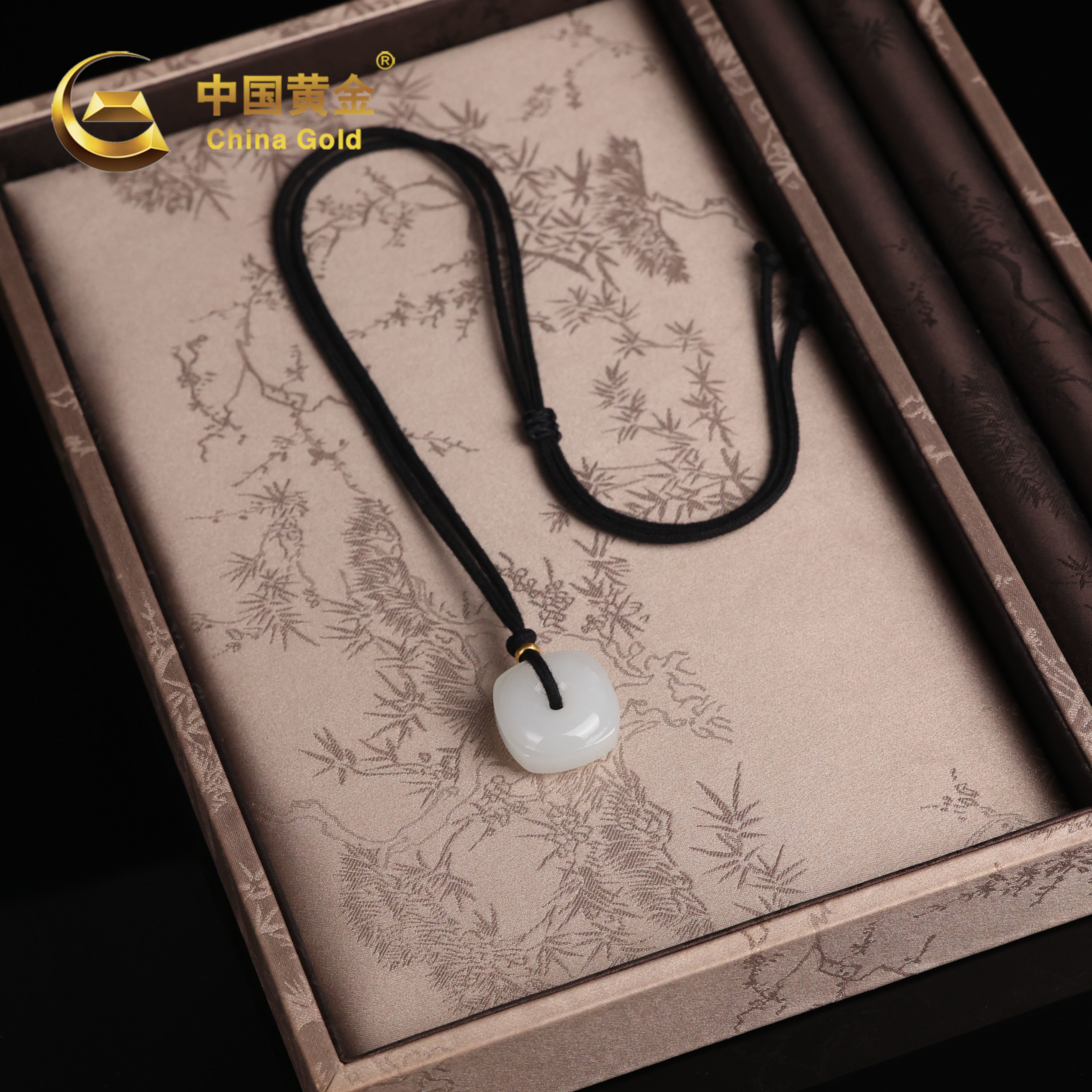 【中国黄金】书运 | 和田玉*吊坠*18K金镶嵌-X3117-格