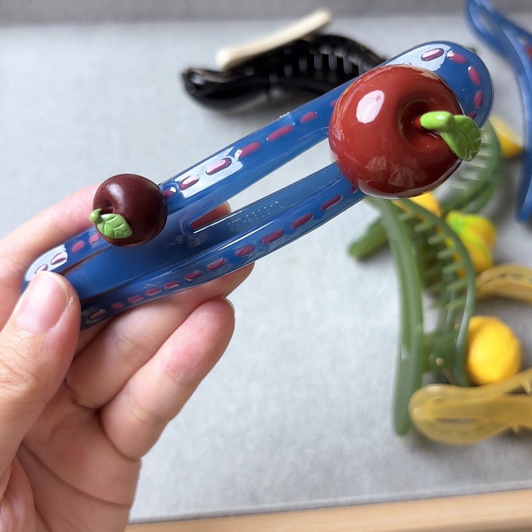 皮质铁合金懒人夹苹果
