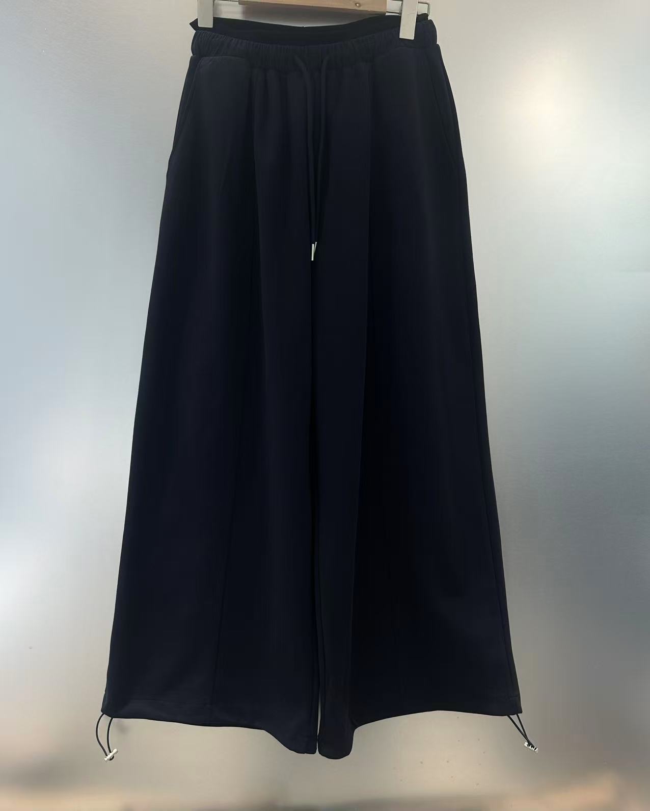 2025秋季新款 显瘦拼接抽绳可收裤脚卫裤女士